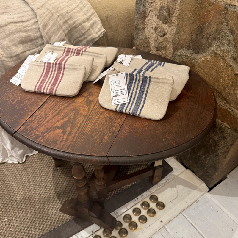 Petite Oak Gateleg Table
