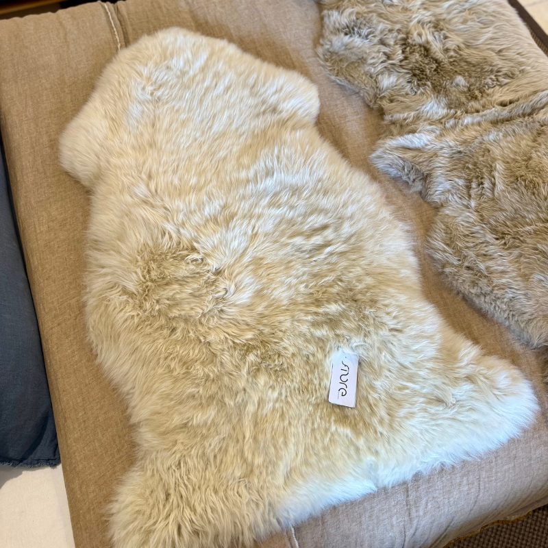 Long Wool Single Rug – Frappe