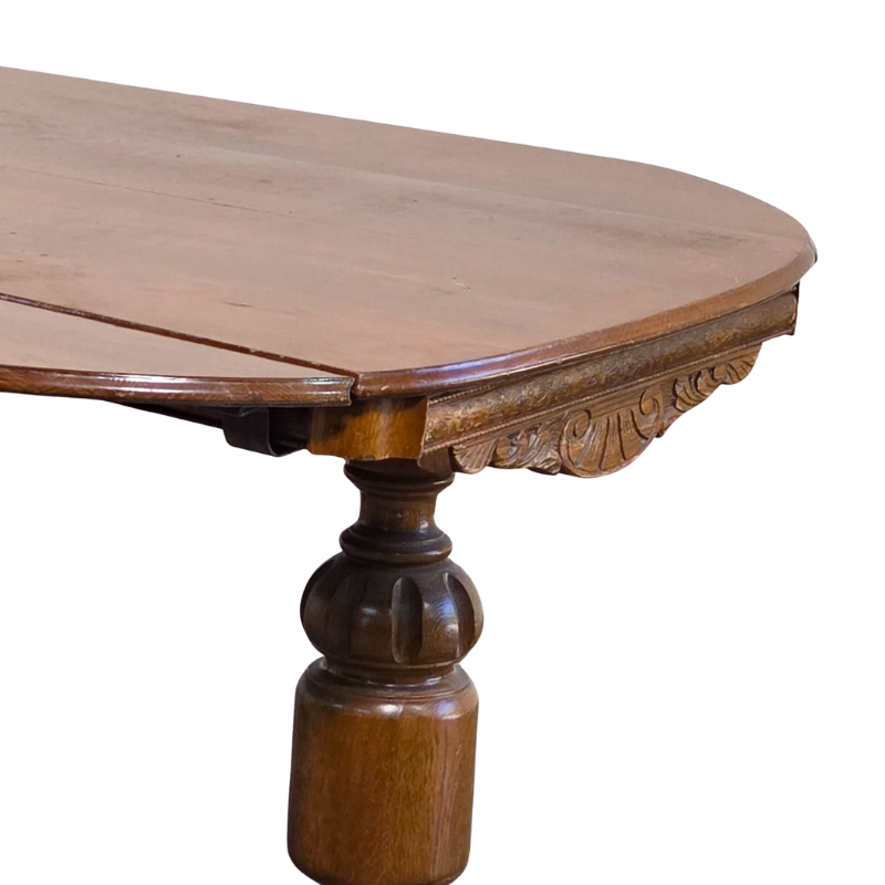 Oak Pedestal Table With Concealed Side Leaves