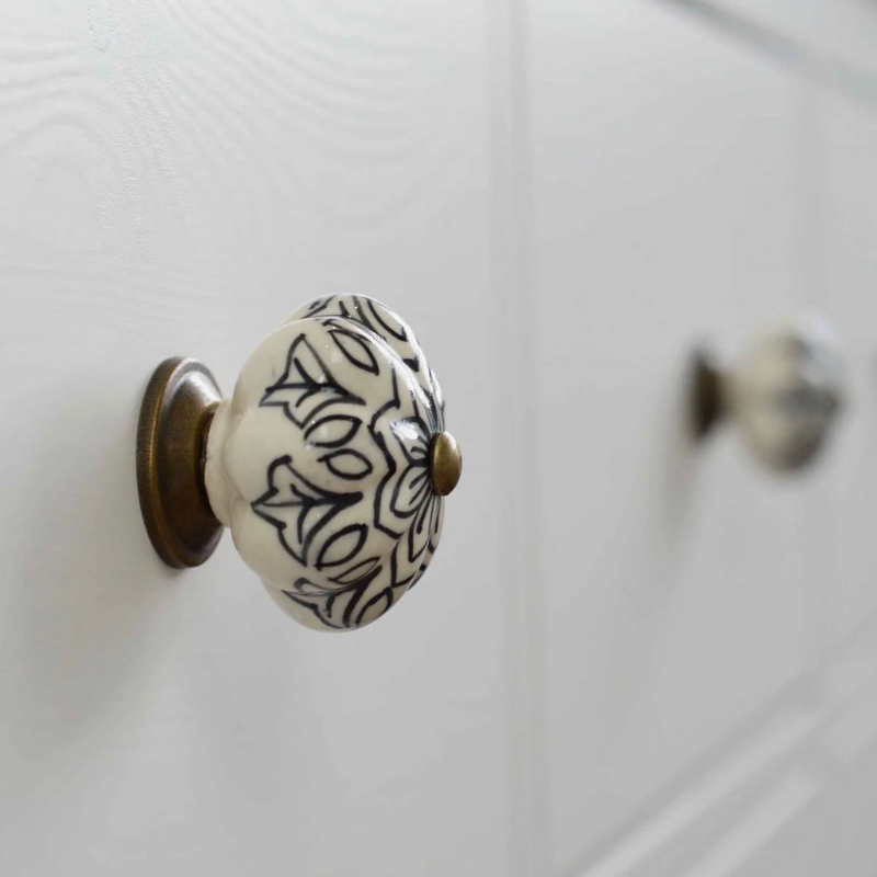 Vintage Floral Ceramic Cabinet Knob – Black