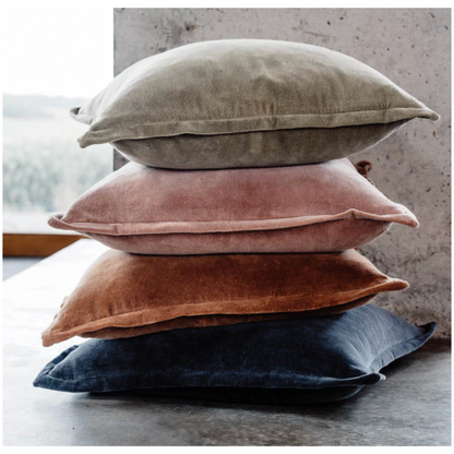 Velvet Cushion – Nutmeg