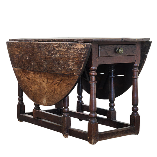 18th Century Oak Gateleg Table