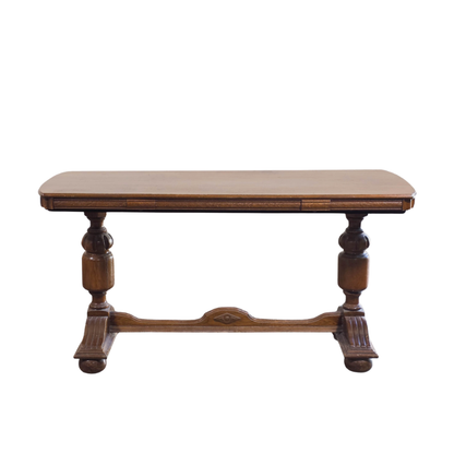 Oak Pedestal Table With Concealed Side Leaves