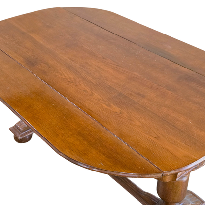 Oak Pedestal Table With Concealed Side Leaves
