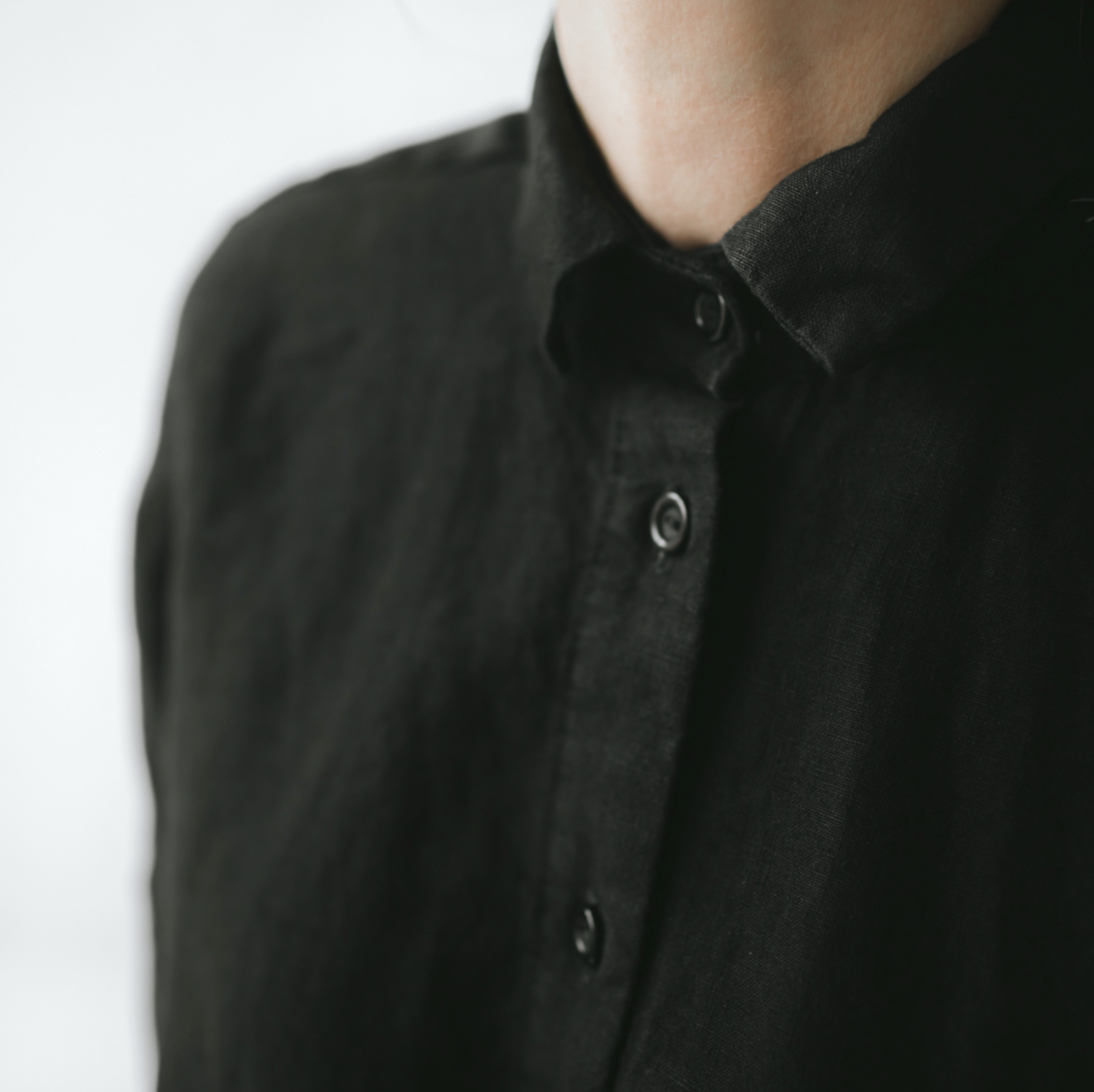 Baltic Linen Shirt – Black